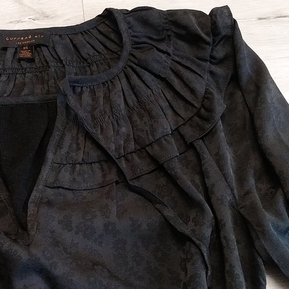 Current Air silky neck line split printed ruffled - Picture 3 of 10